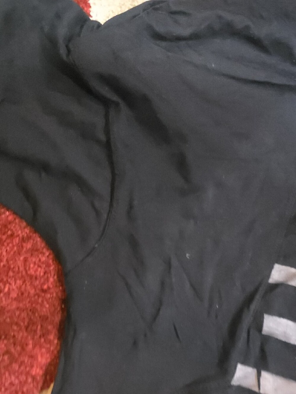 Nike Black Short-Sleeve Tee with Gray Diagonal Stripe Graphic - Picture 8 of 8